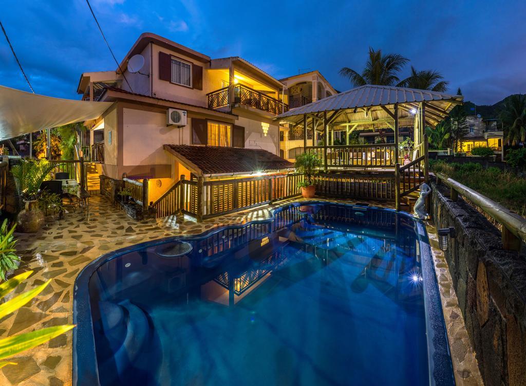 Sunset Villa La Gaulette Exterior photo