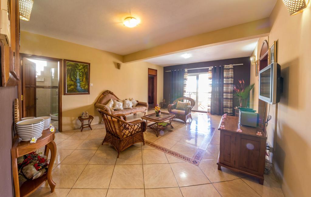Sunset Villa La Gaulette Exterior photo